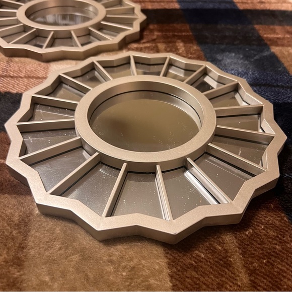 Wall Mirrors Set - Picture 2 of 7